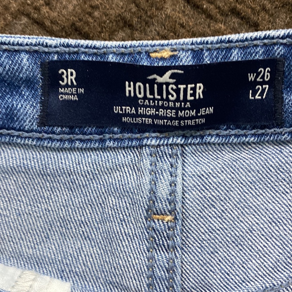 Hollister Ultra High Rise Mom Jean Sz 3R - Picture 3 of 3